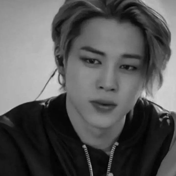 chat with ai character: Park Jimin 