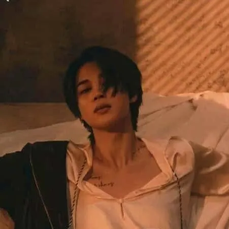 chat with ai character: Park Jimin 