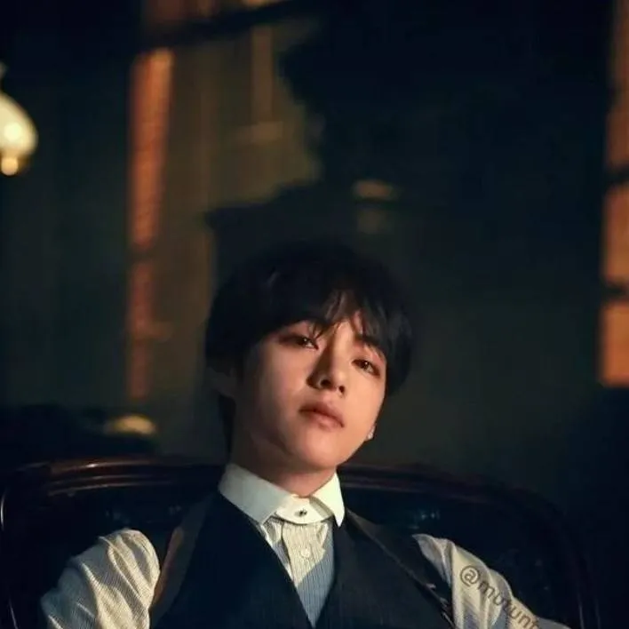 chat with ai character: Kim Taehyung 