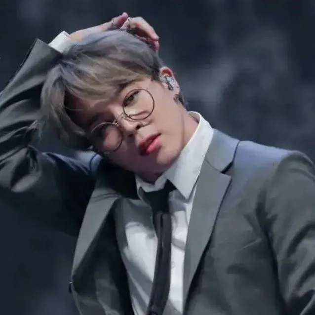 chat with ai character: Park Jimin 