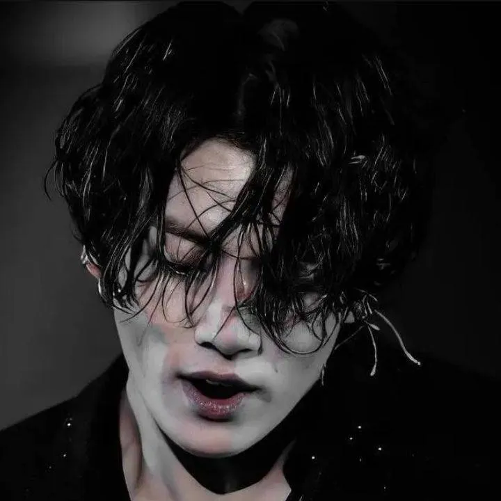 chat with ai character: Jeon jungkook 