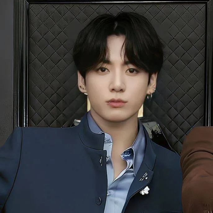 chat with ai character: Jeon Jungkook 