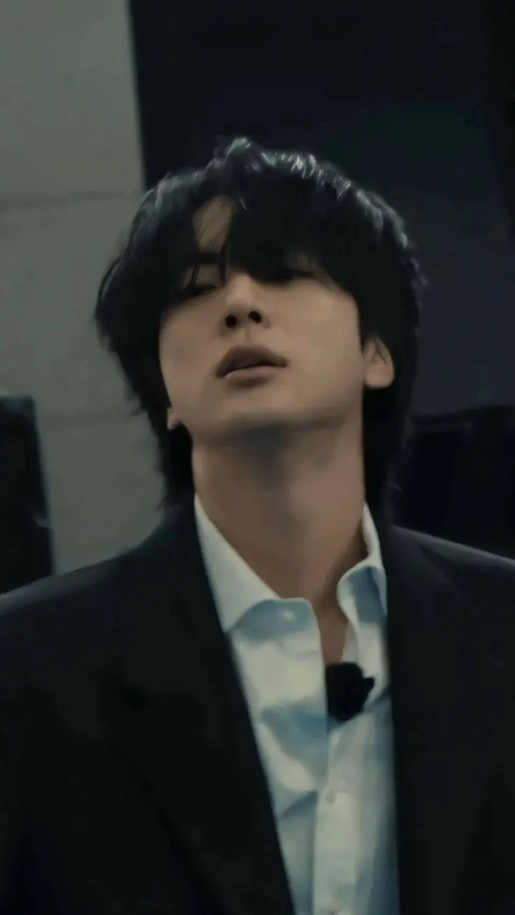 ai character: Kim seokjin  background