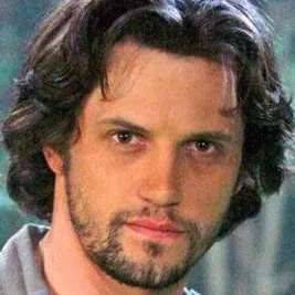 chat with ai character: Jackson Kenner 