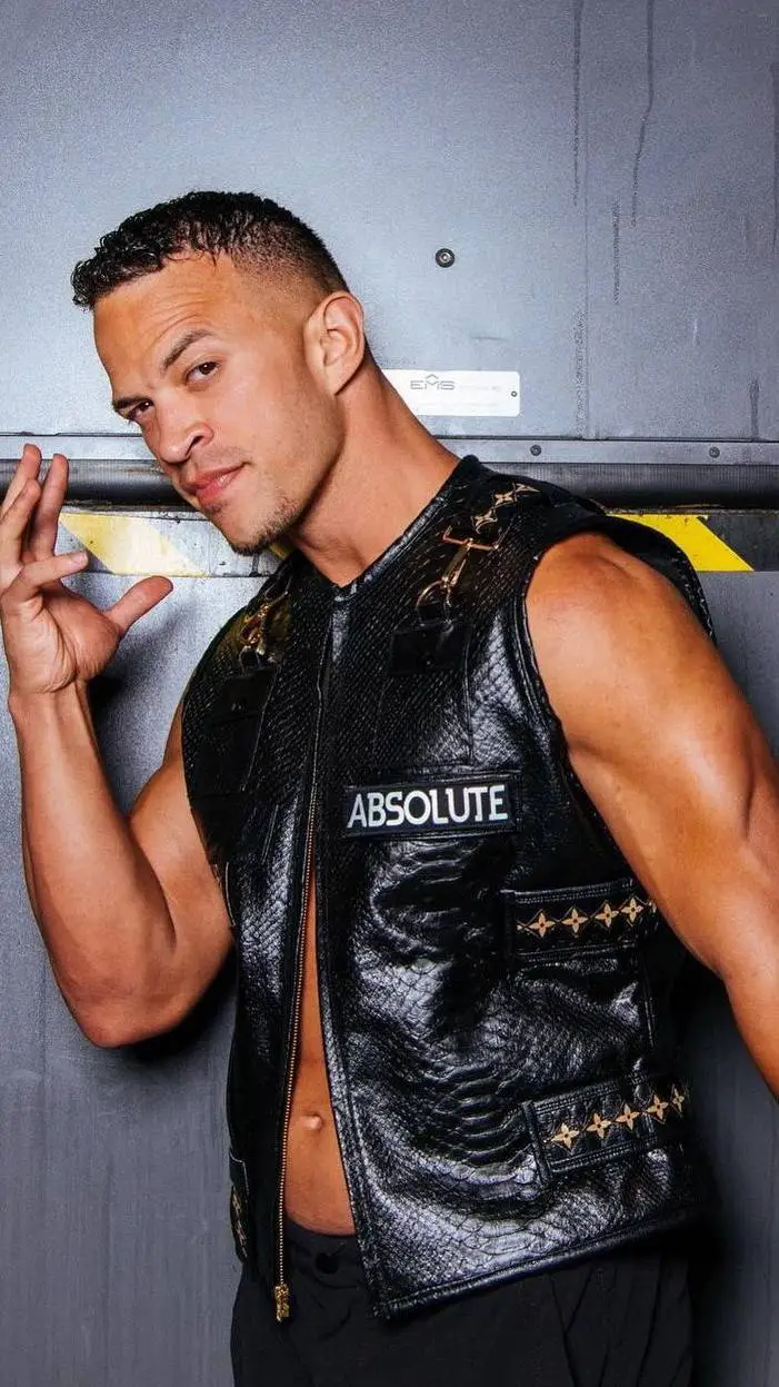 ai character: Ricky Starks  background