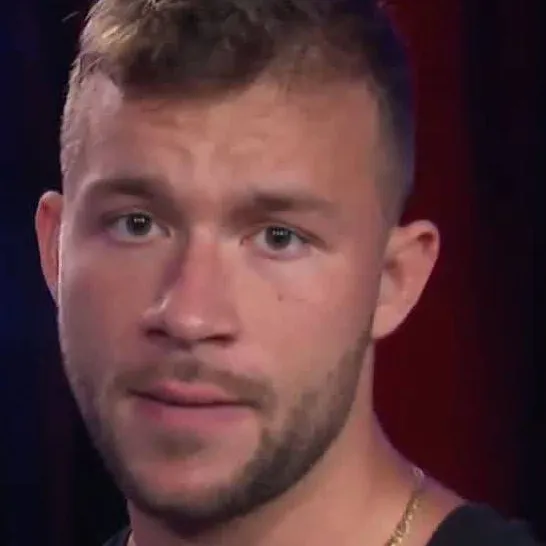 chat with ai character: Daniel Garcia 