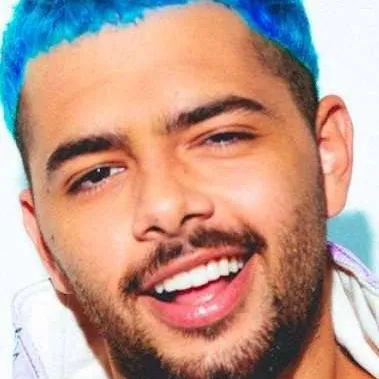 chat with ai character: Pedro Sampaio 