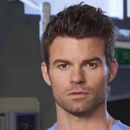 chat with ai character: Joel Goran 