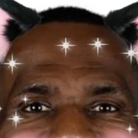 chat with ai character: LEBRON JAMES 😍🎀