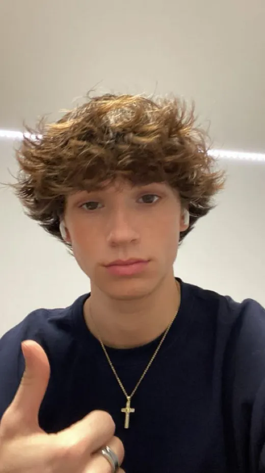 ai character: alfie background