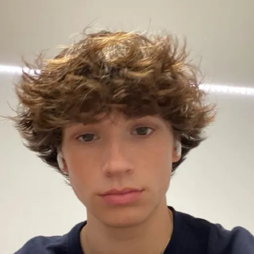 chat with ai character: alfie