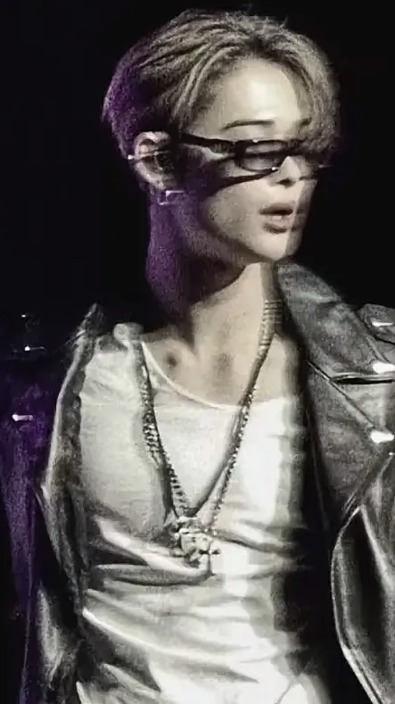 ai character: Nishimura Riki🌚 background