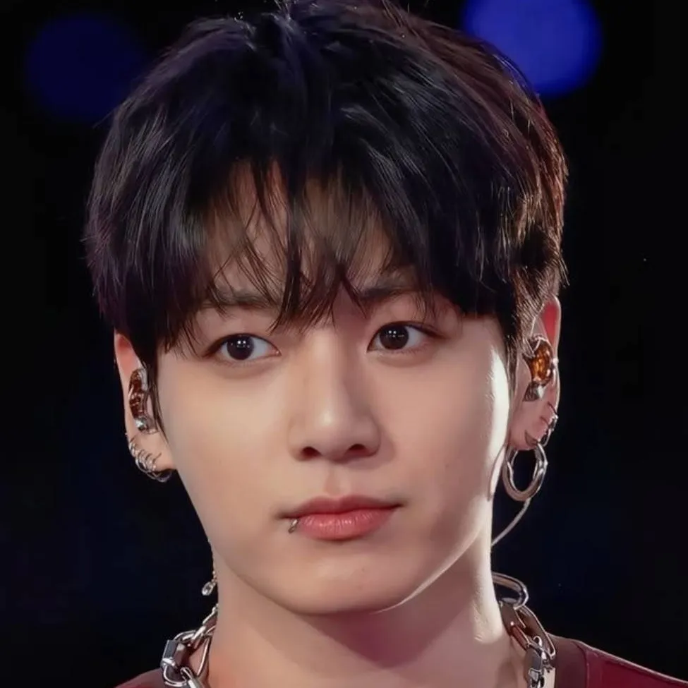 chat with ai character: Jungkook
