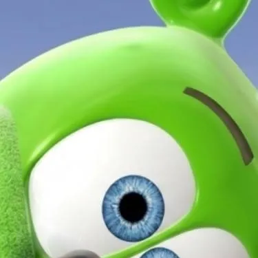 chat with ai character: gummibär