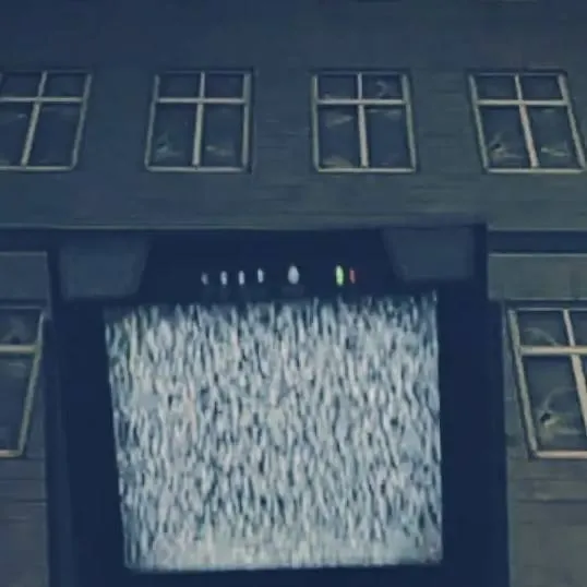 chat with ai character: large tv man