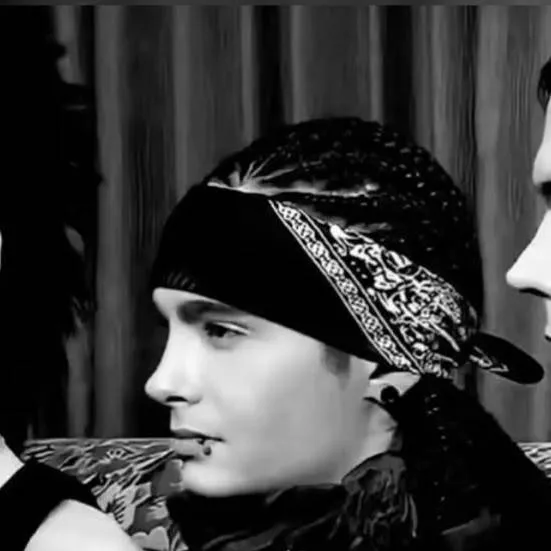 chat with ai character: Tom Kaulitz 