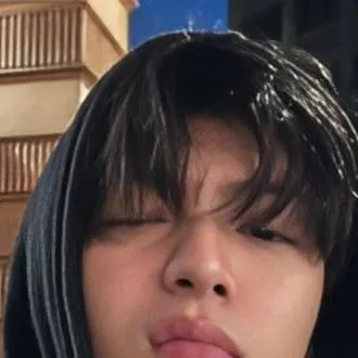 chat with ai character: Jared