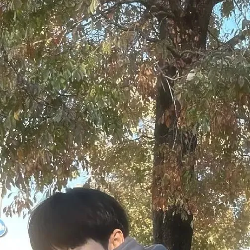 chat with ai character: Byeon woo seok