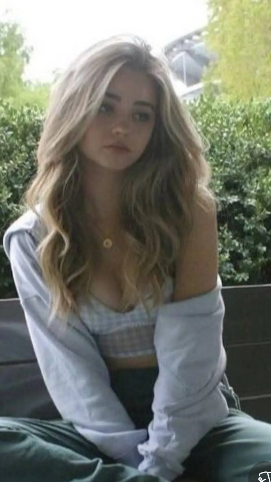 ai character: Ainsley Norton background