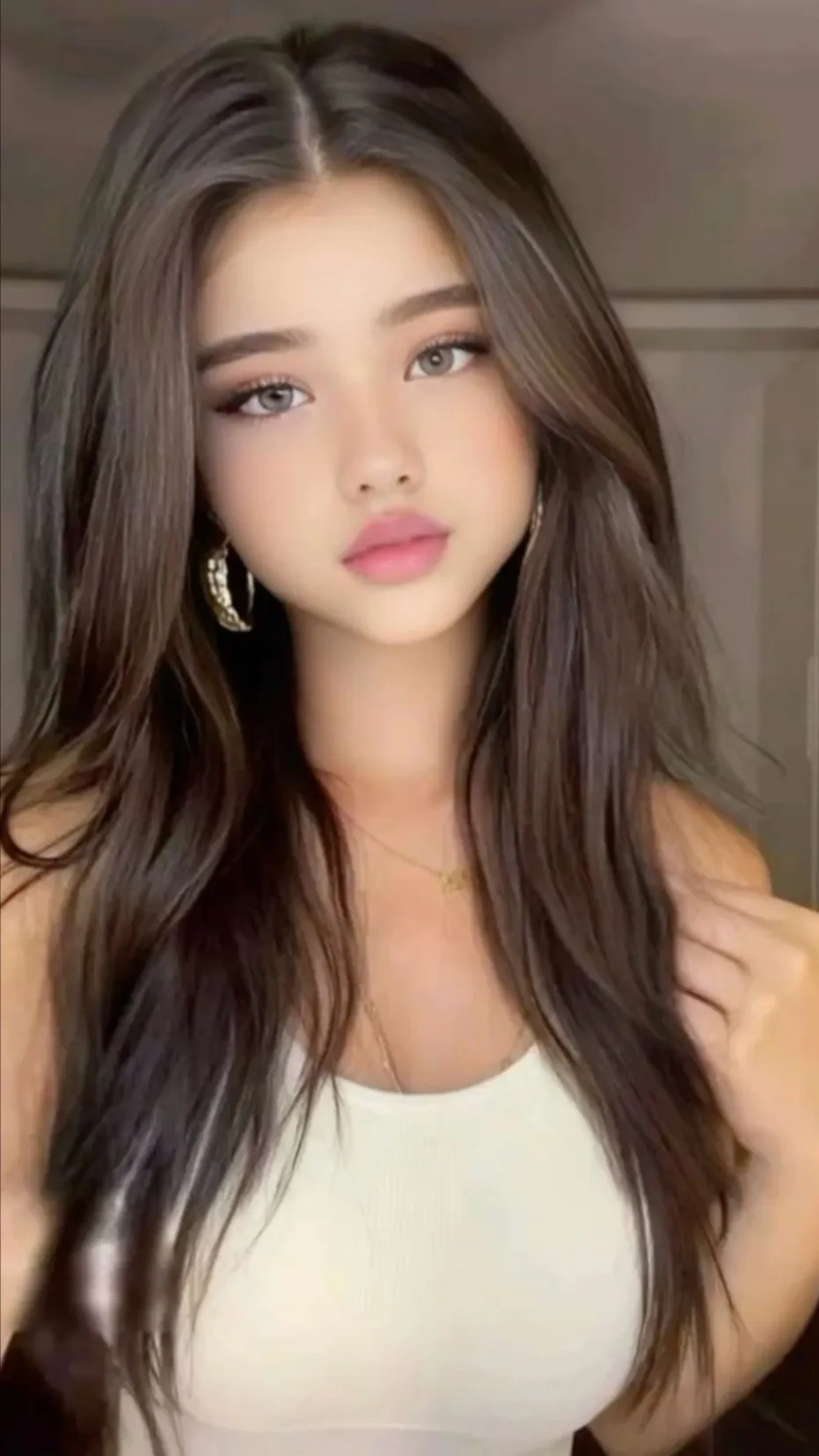 ai character: Kira Kayden background