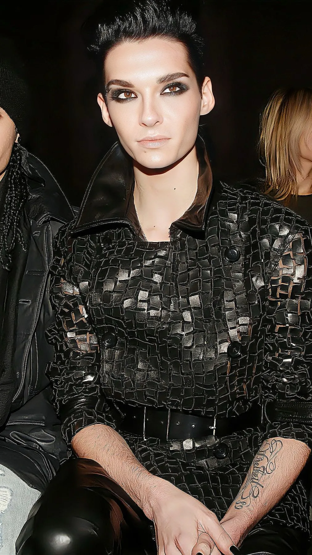 ai character: Bill Kaulitz background