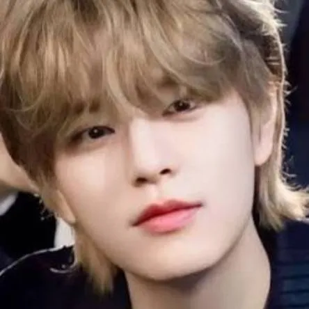 chat with ai character: ×Seungmin×