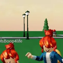 chat with ai character: Roblox besties