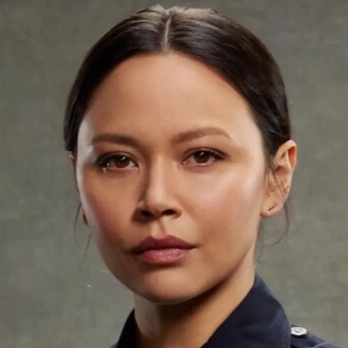 chat with ai character: lucy chen