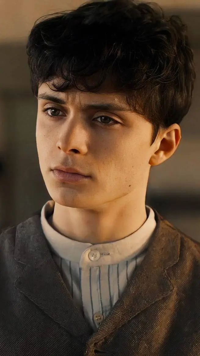 ai character: Gilbert blythe background