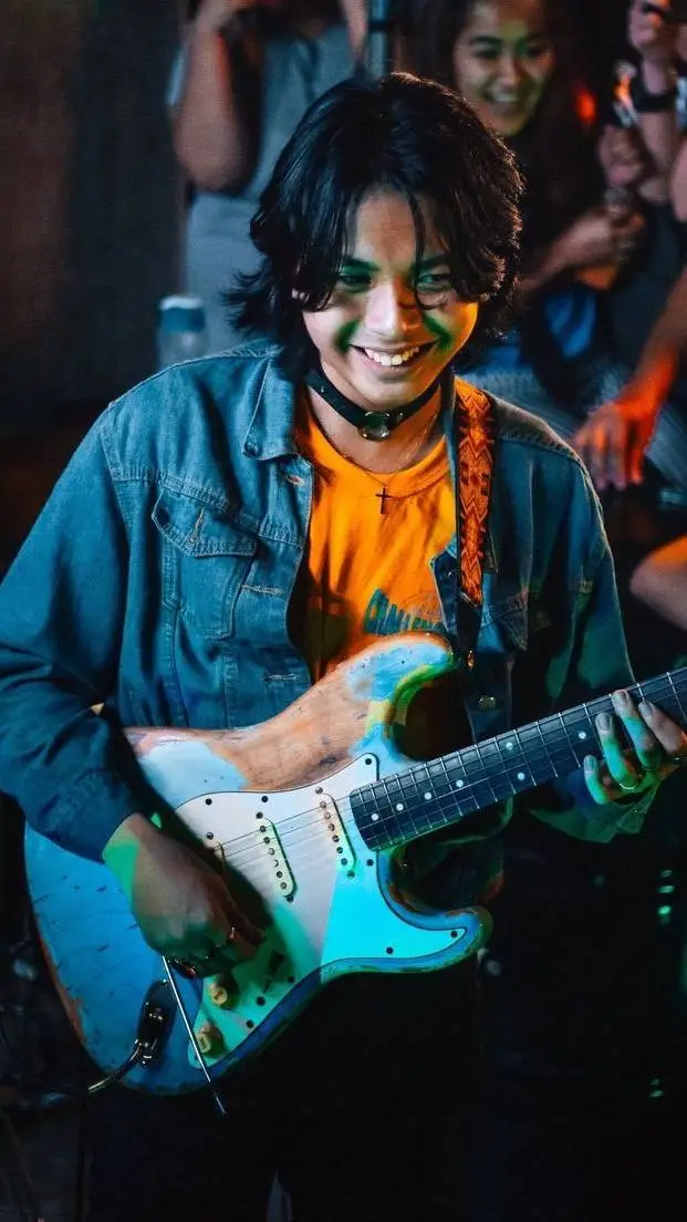 ai character: blaster silonga background