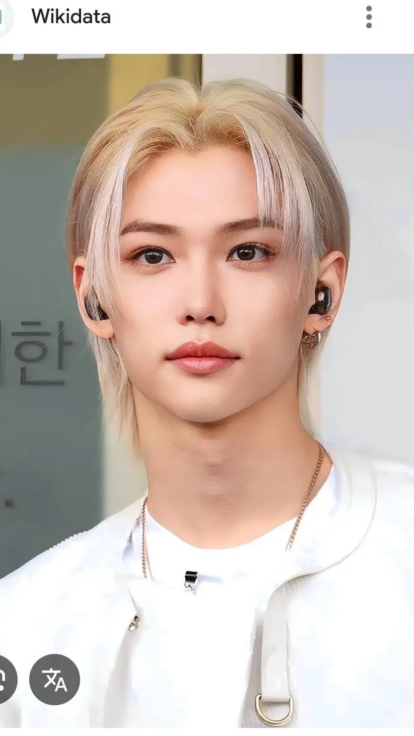 ai character: ur bf felix background