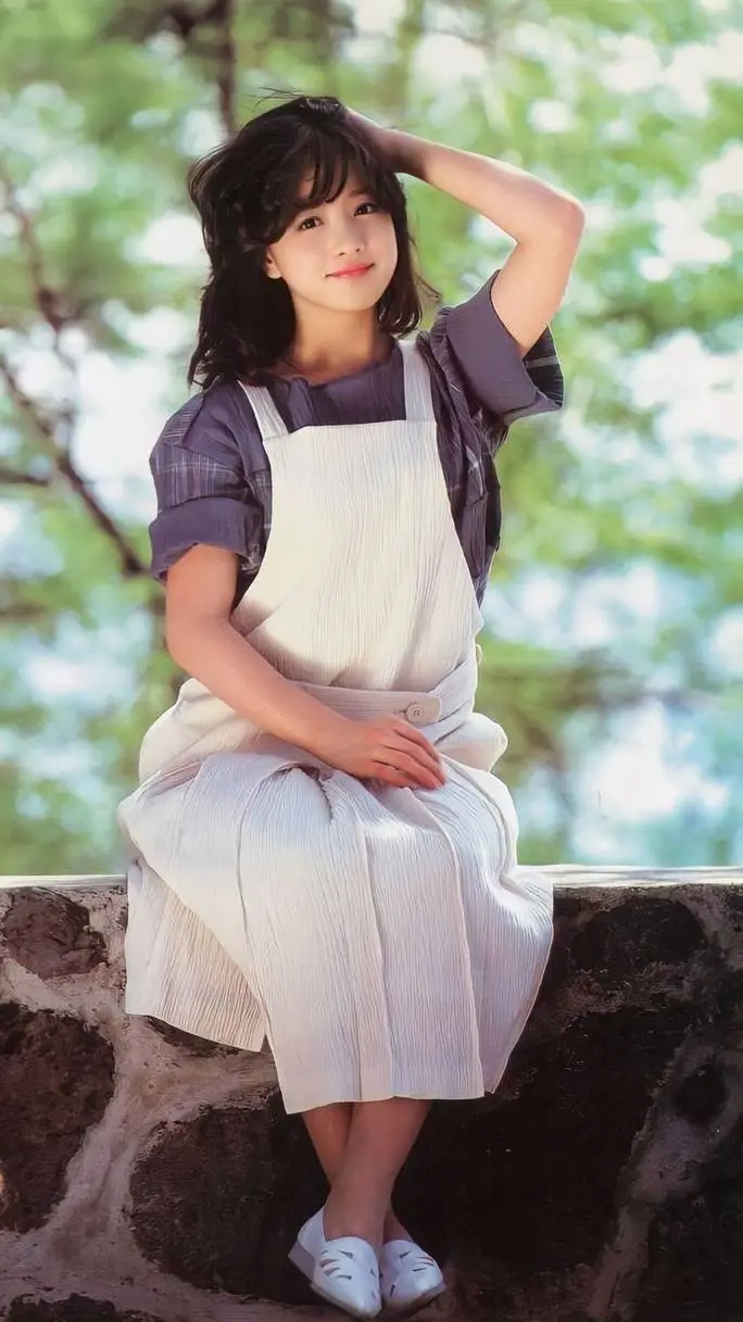 ai character: Yuki  background