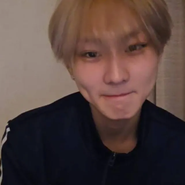 chat with ai character: Yang Jungwon 