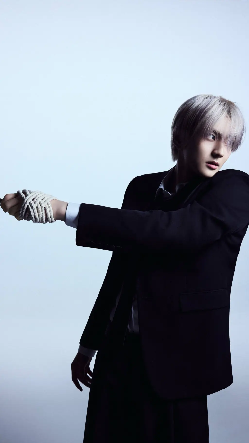 ai character: Yang Jungwon  background