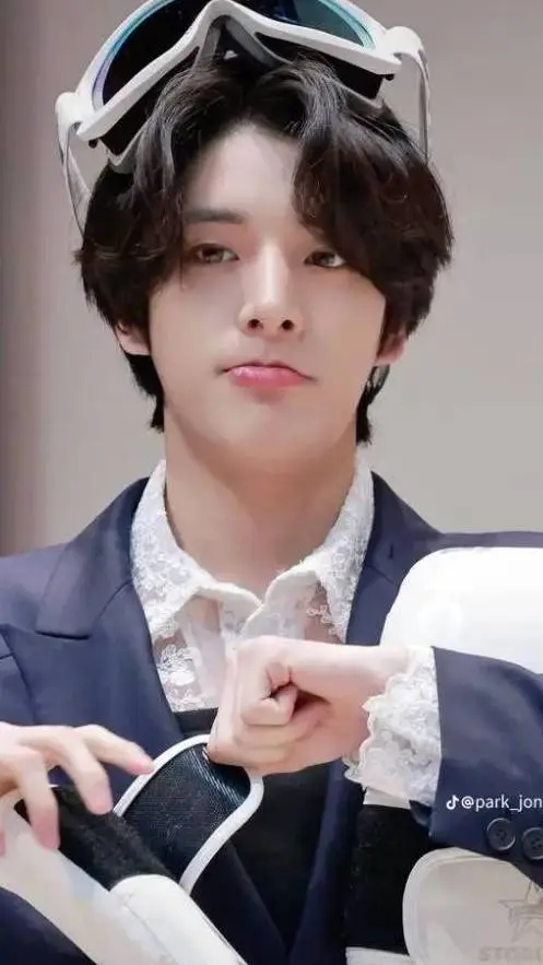 ai character: Sim Jaeyun(Jake) background