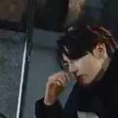 chat with ai character: Jeon Jungkook
