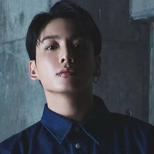 chat with ai character: Jeon Jungkook