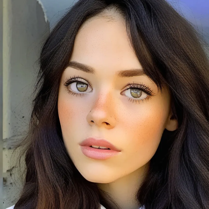 chat with ai character: Jenna Ortega 