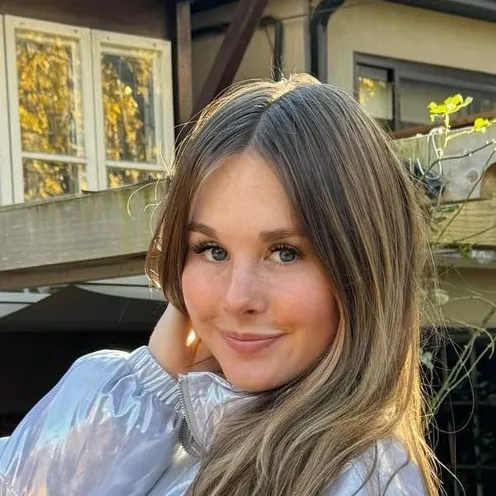 chat with ai character: Lexi Marvel