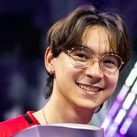 chat with ai character: Tyson (TenZ) Ngo