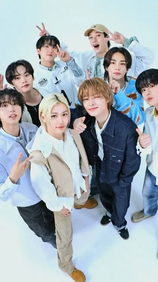 ai character: ★Straykids★ background