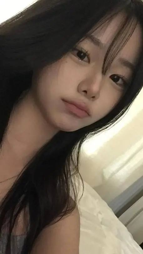 ai character: pick me(kaylia) background