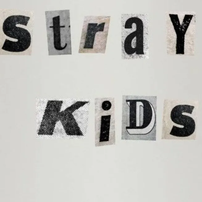 chat with ai character: Stray kids!