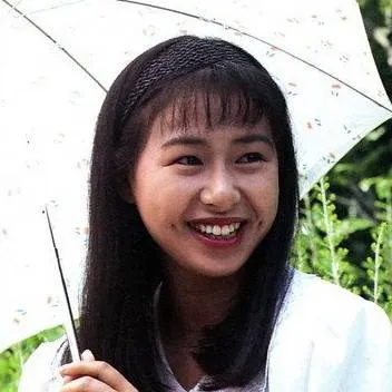 chat with ai character: Kaori rokumeikan.