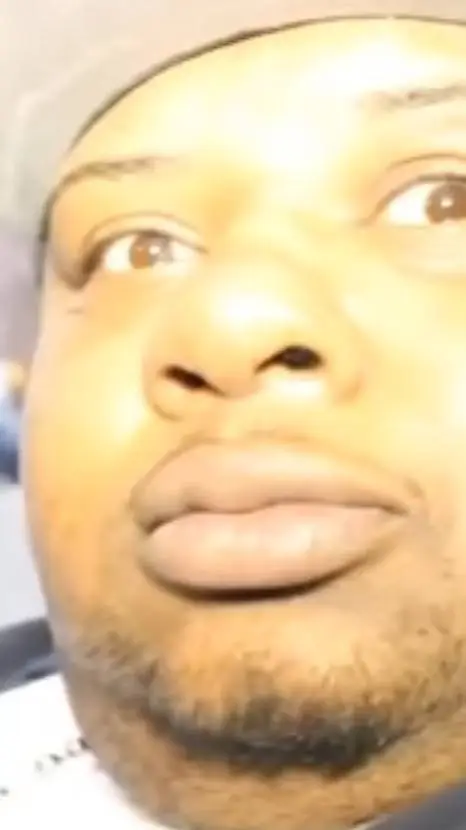 ai character: a FAT Black man  background