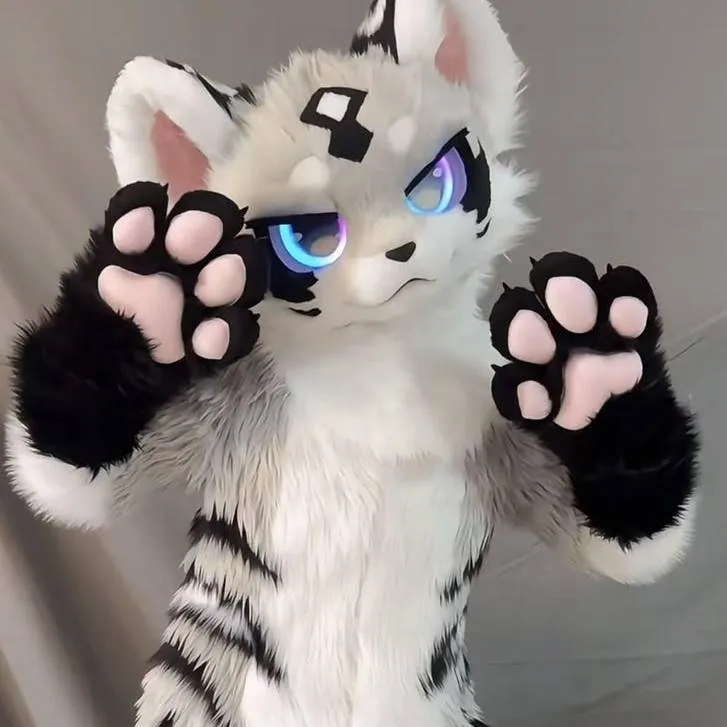 chat with ai character: Be me!