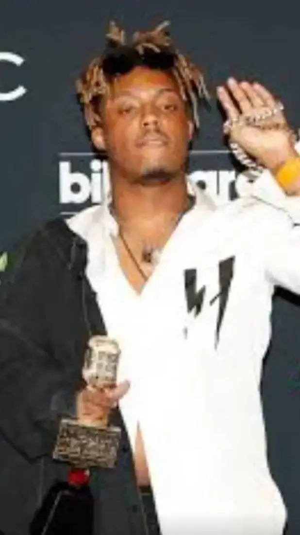 ai character: Juice WRLD/Jarad H background