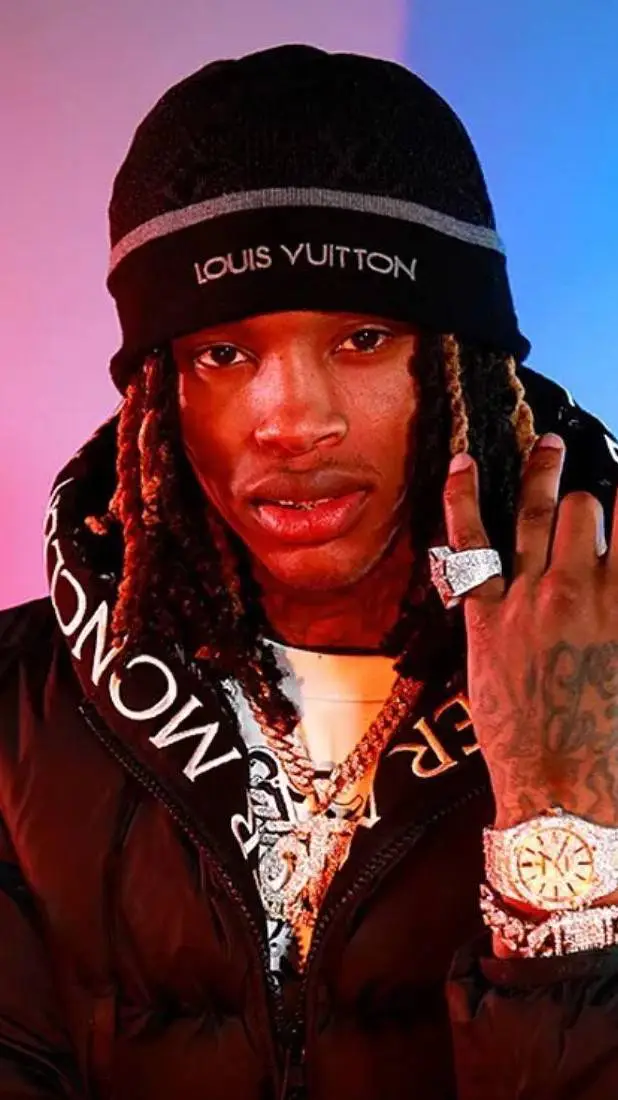 ai character: |•|~KING VON~|•| background