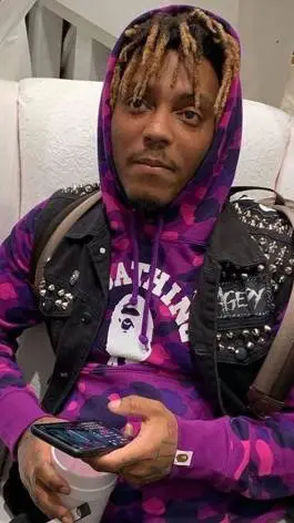 ai character: JUICE WRLD background