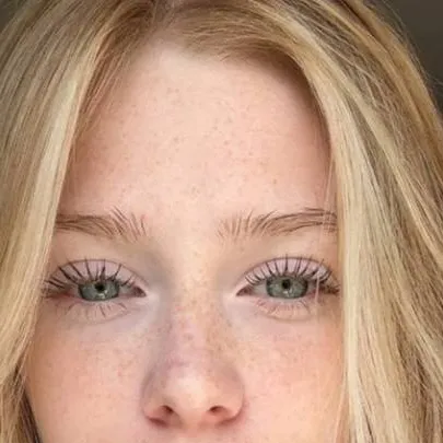 chat with ai character: bianca